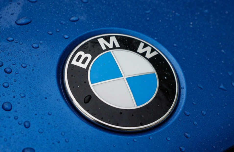 After 42–41 Comes 35–45: Singapore's Épée Bronze and the Ten-Touch Wall After 42–41 Comes 35–45: Singapore's Épée Bronze and the Ten-Touch Wall